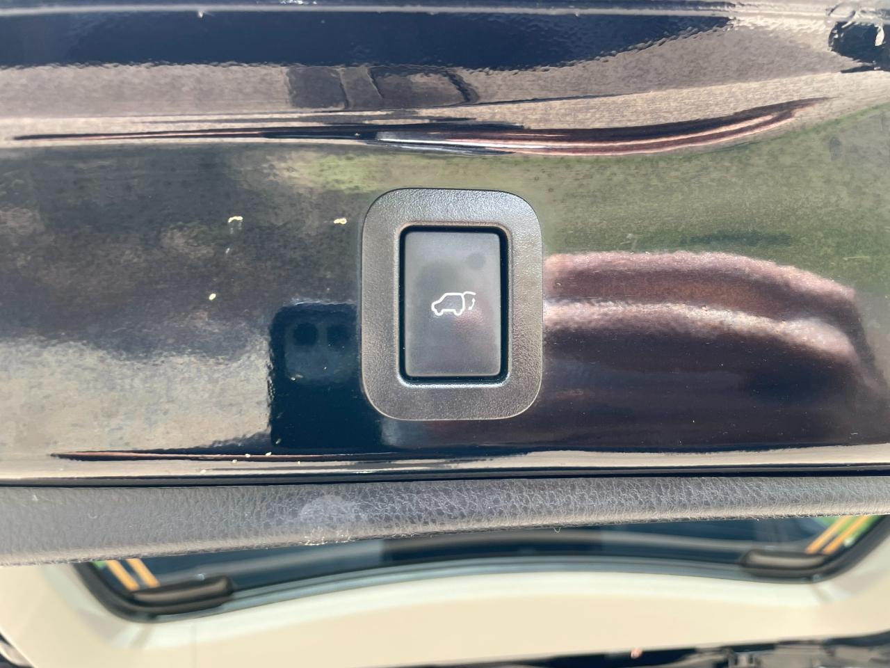 Toyota Highlander SE FWD V6 2019