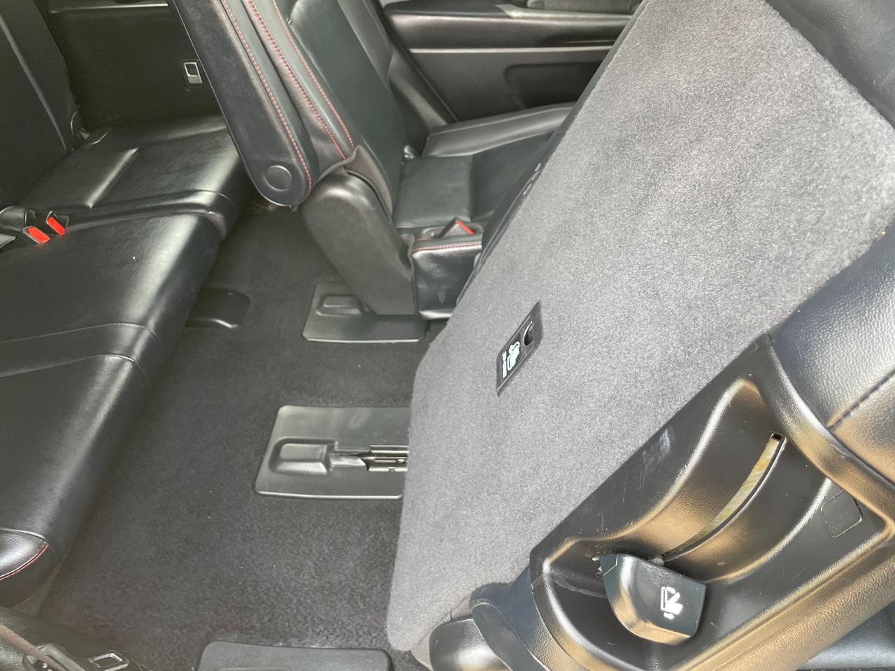 Toyota Highlander SE FWD V6 2019