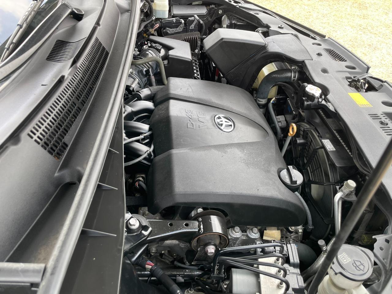 Toyota Highlander SE FWD V6 2019