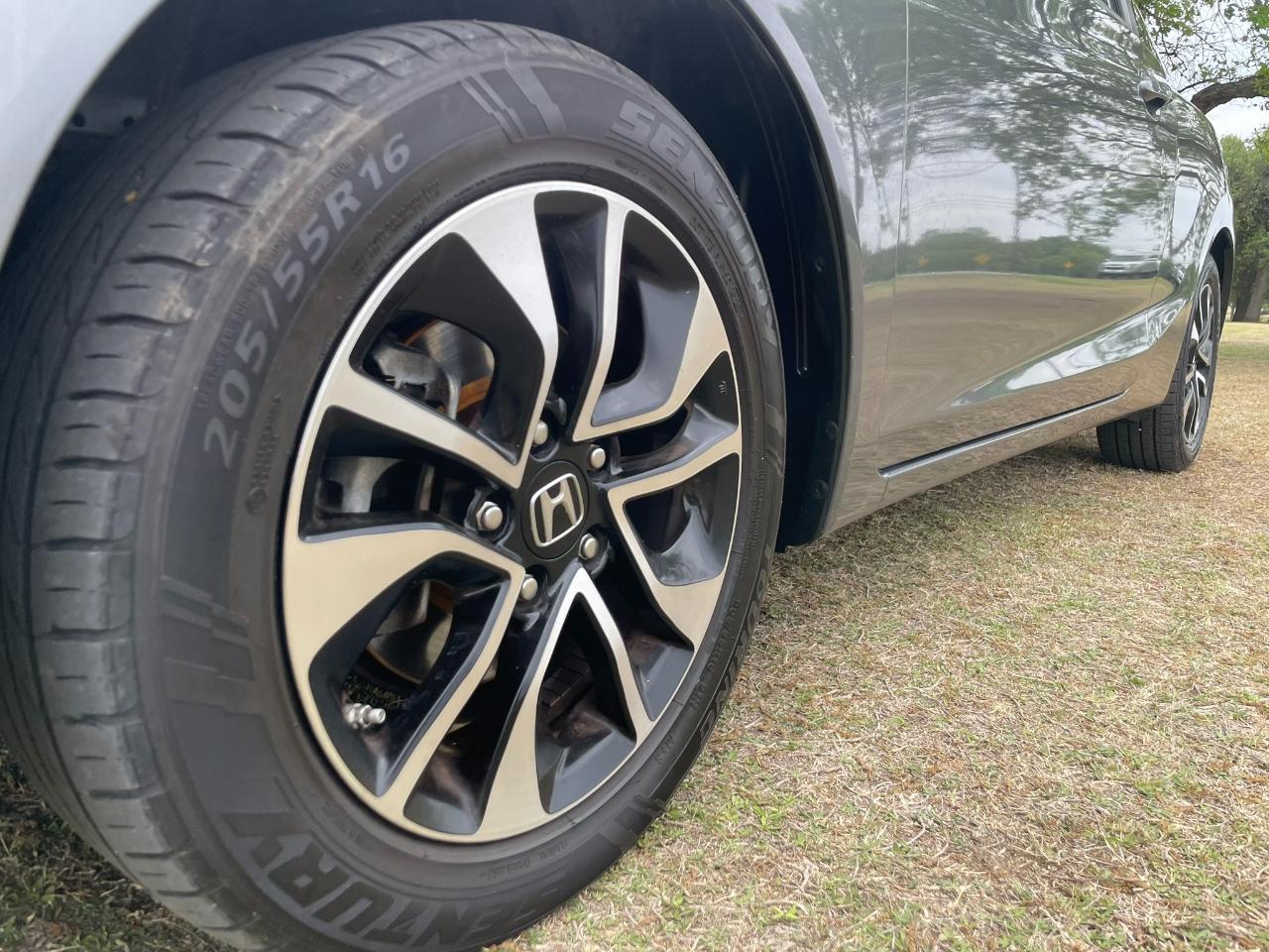 Honda Civic EX Coupe 5-Speed AT 2013