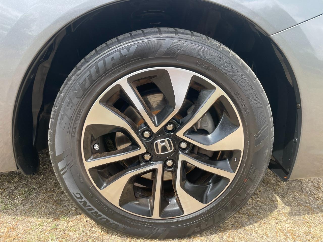 Honda Civic EX Coupe 5-Speed AT 2013