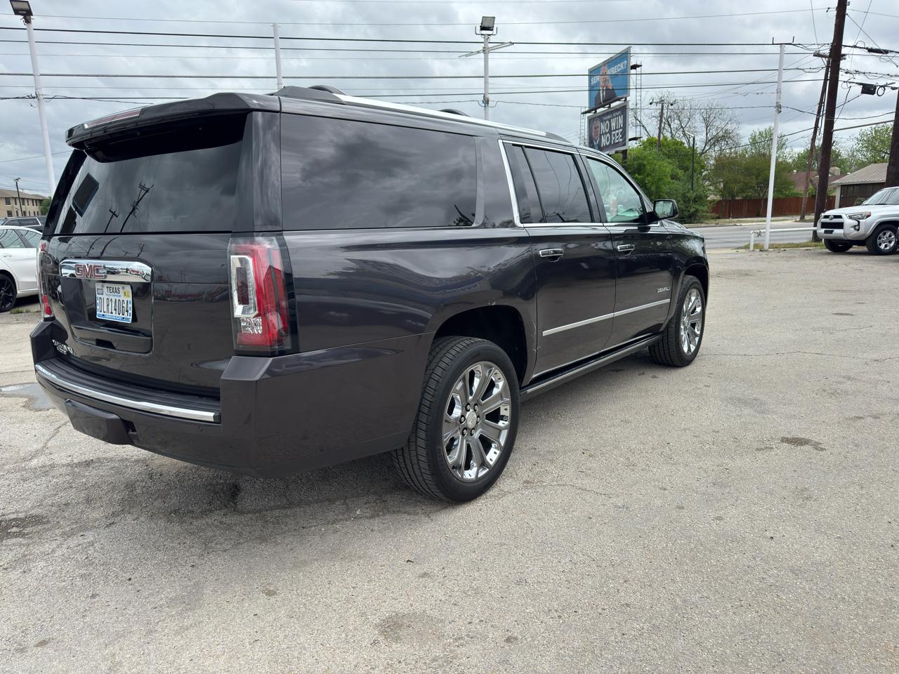GMC Yukon XL Denali 2WD 2016