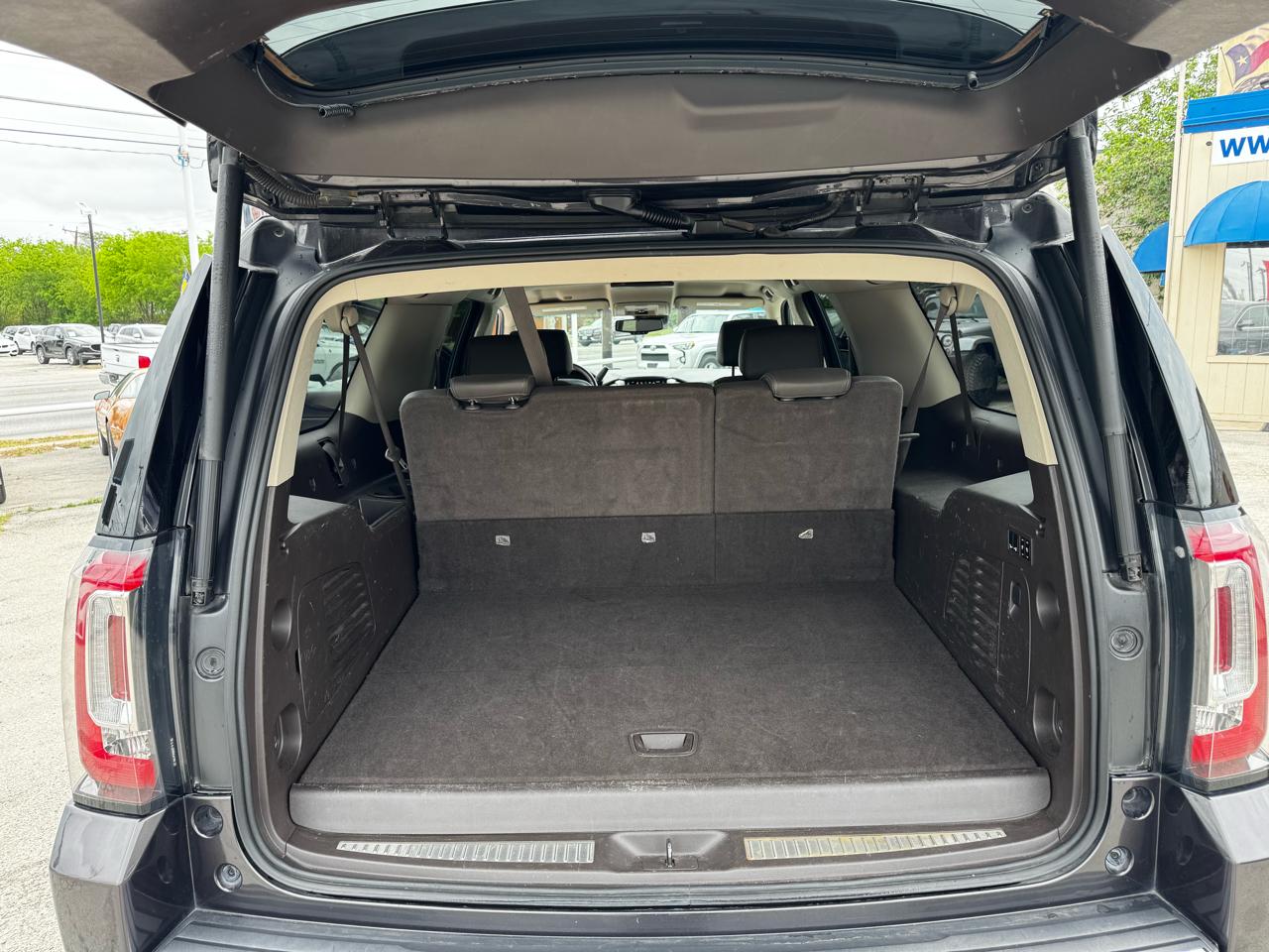 GMC Yukon XL Denali 2WD 2016