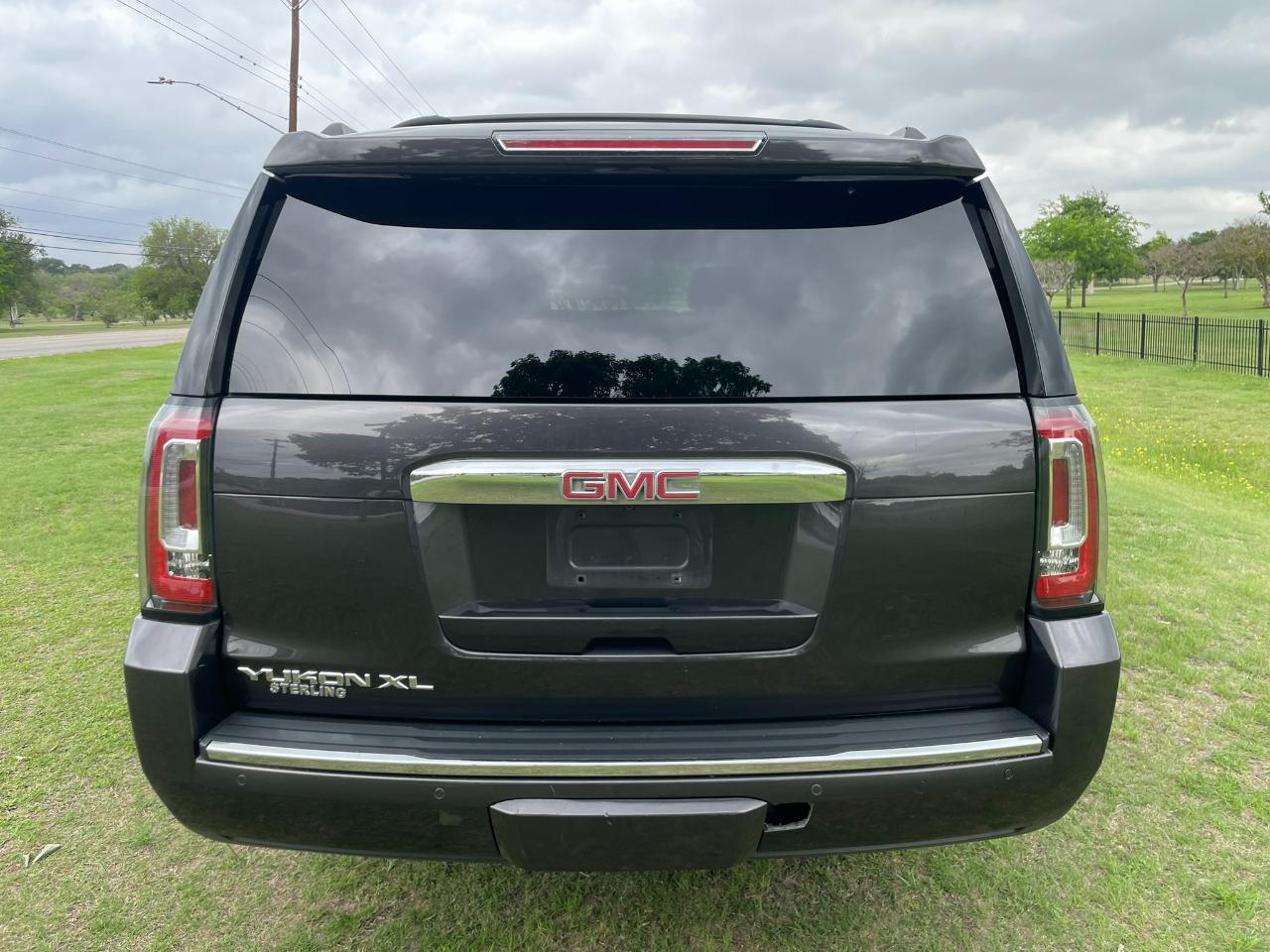 GMC Yukon XL Denali 2WD 2016