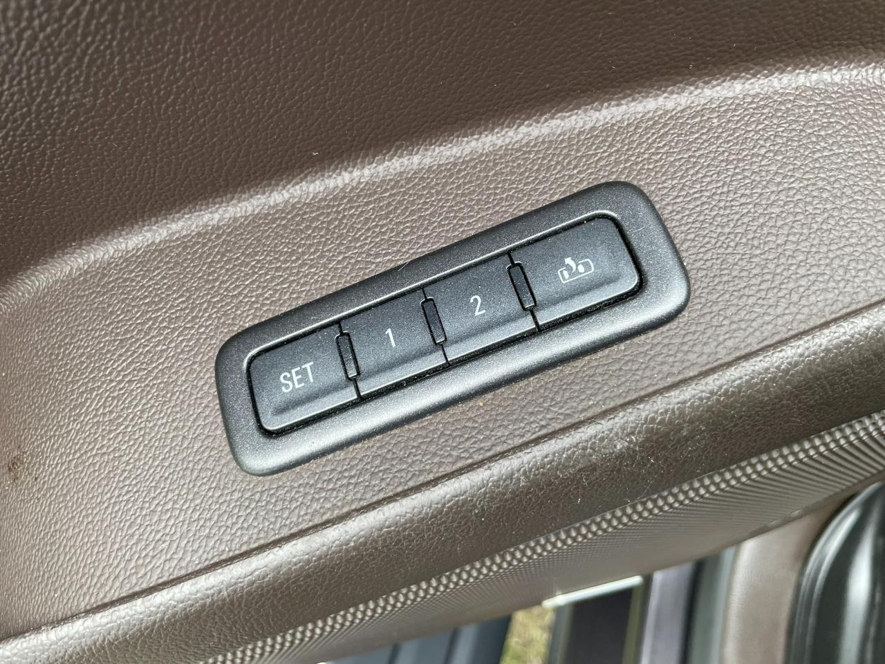 GMC Yukon XL Denali 2WD 2016