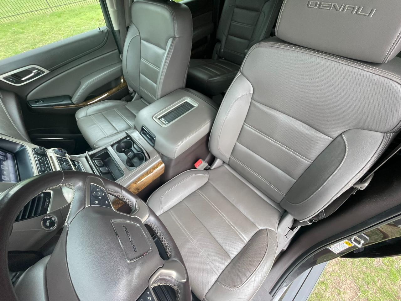 GMC Yukon XL Denali 2WD 2016