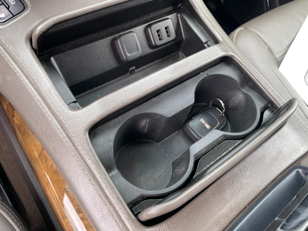 GMC Yukon XL Denali 2WD 2016