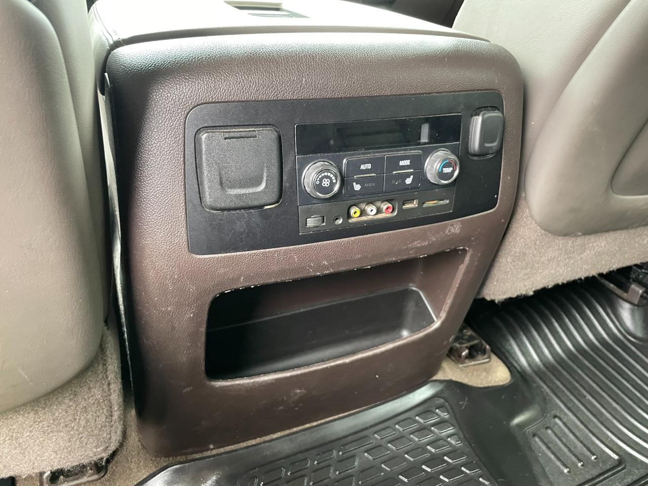 GMC Yukon XL Denali 2WD 2016