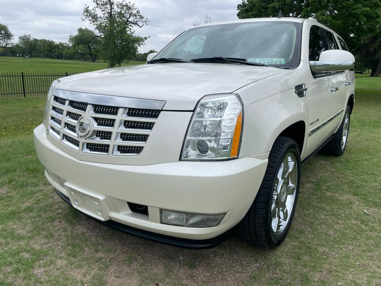 Cadillac Escalade AWD Premium 2011