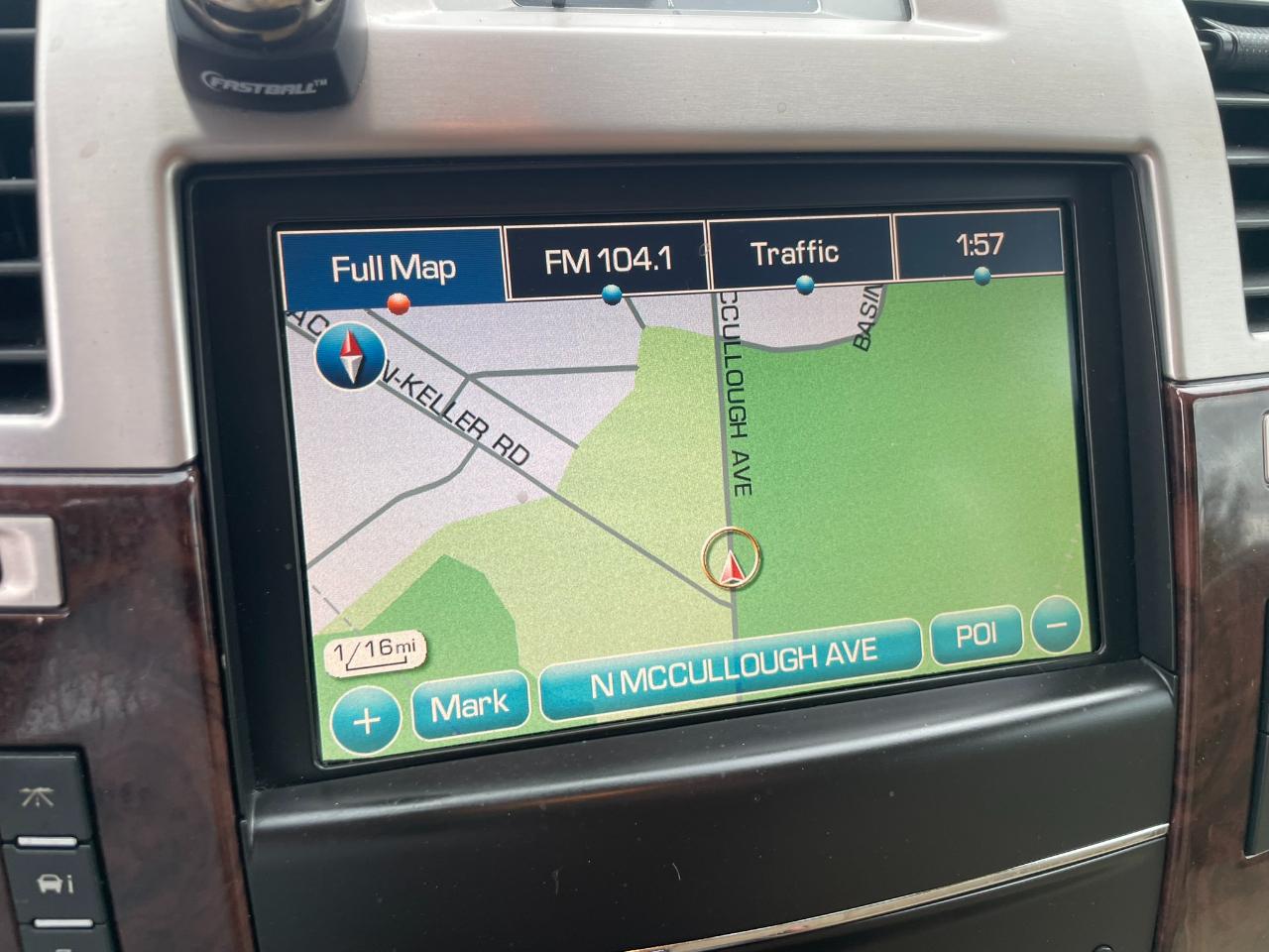 Cadillac Escalade AWD Premium 2011