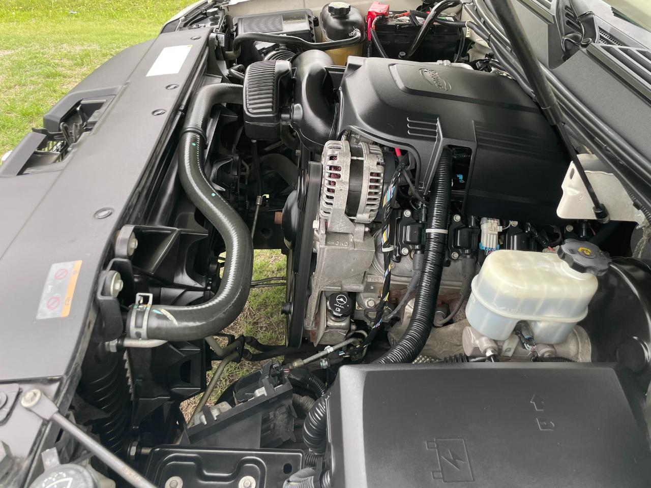 Cadillac Escalade AWD Premium 2011