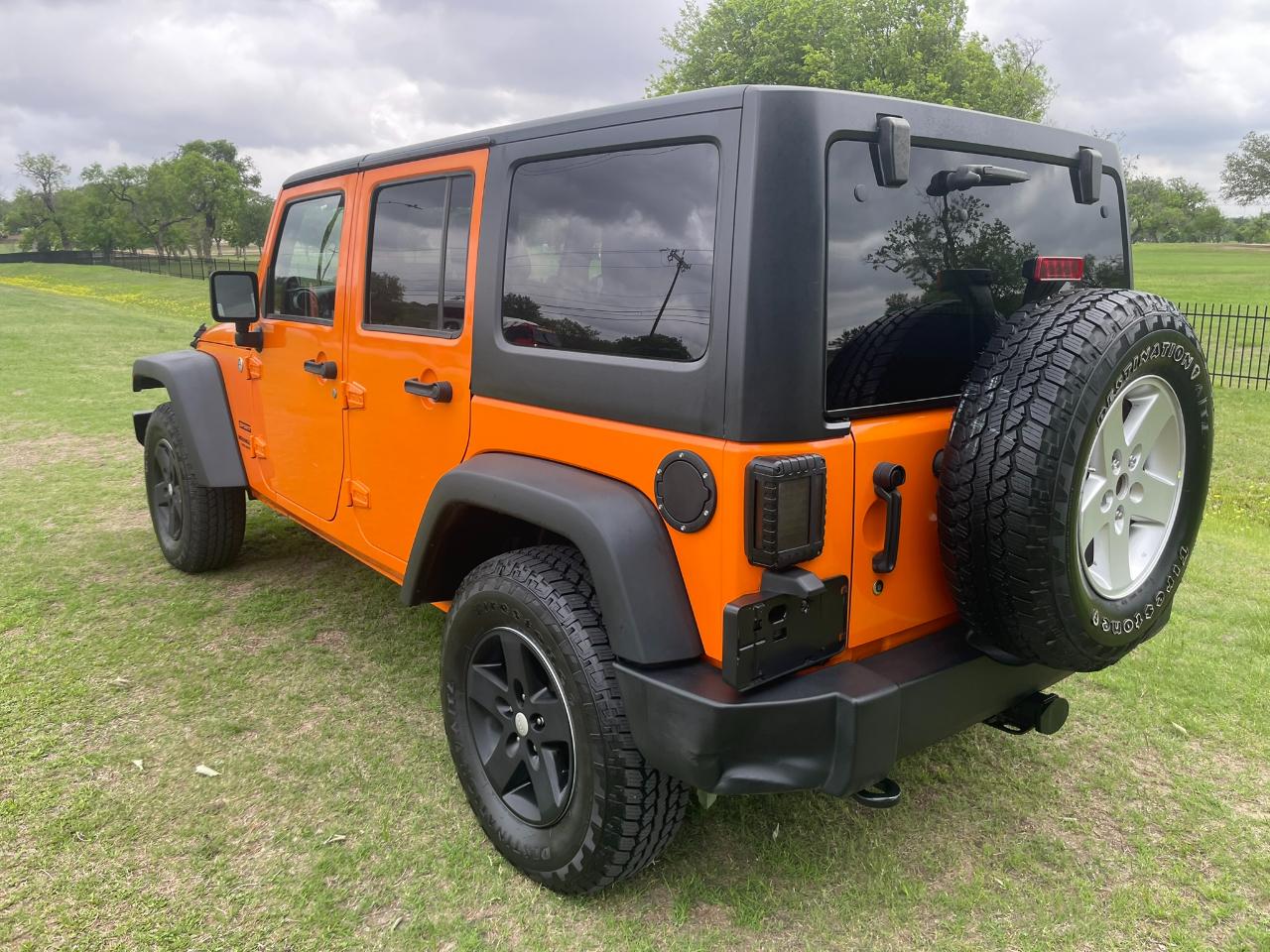 Jeep Wrangler Unlimited Sport 4WD 2012