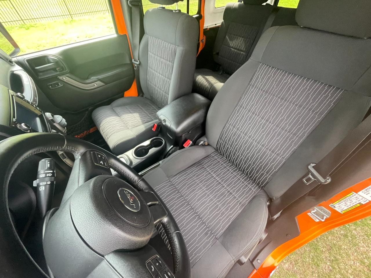 Jeep Wrangler Unlimited Sport 4WD 2012