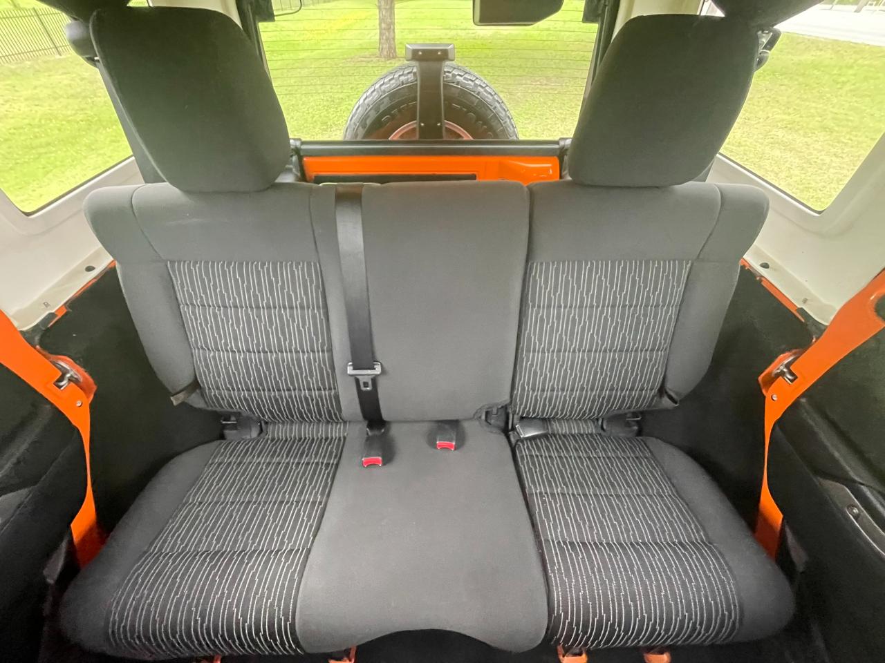 Jeep Wrangler Unlimited Sport 4WD 2012