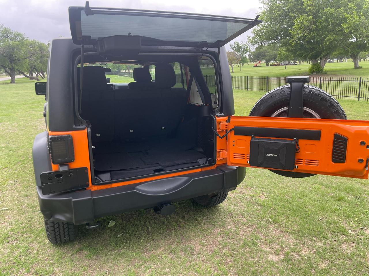 Jeep Wrangler Unlimited Sport 4WD 2012