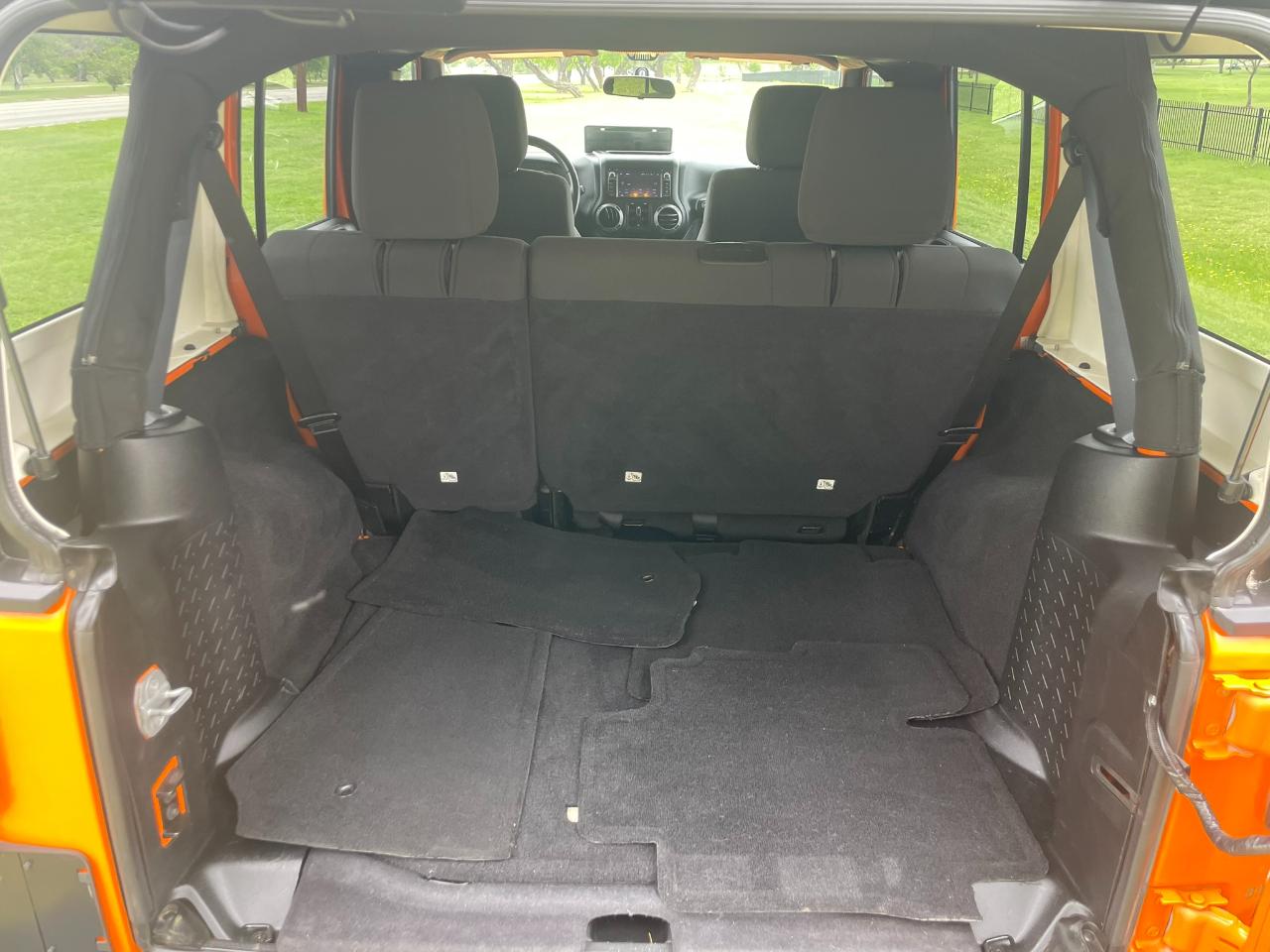 Jeep Wrangler Unlimited Sport 4WD 2012