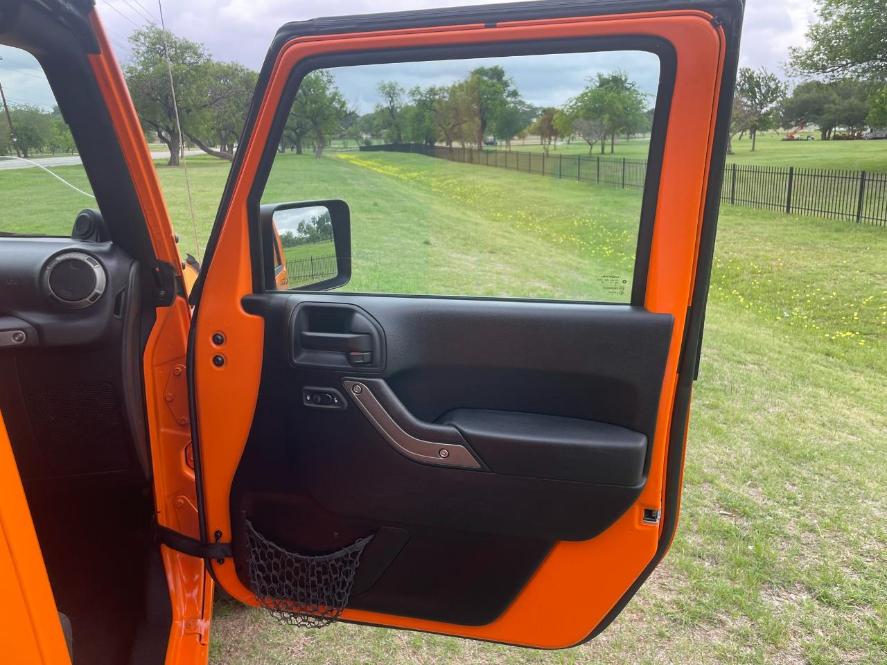 Jeep Wrangler Unlimited Sport 4WD 2012