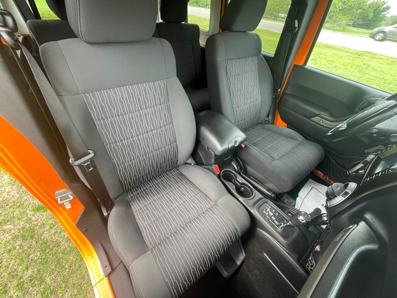 Jeep Wrangler Unlimited Sport 4WD 2012