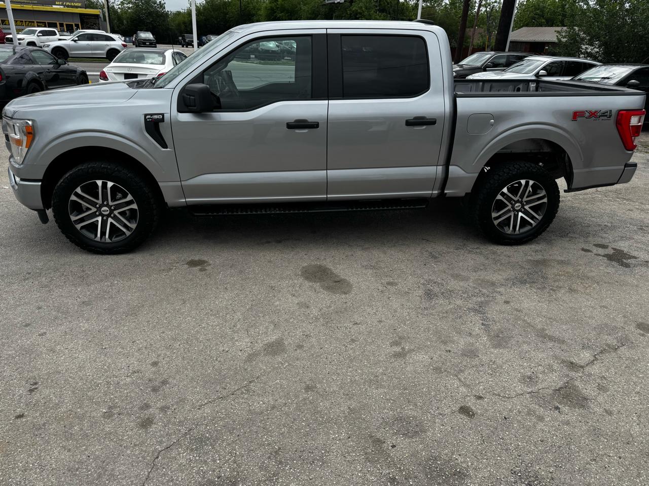 Ford F-150 STX 4WD SuperCrew 5.5' Box 2022