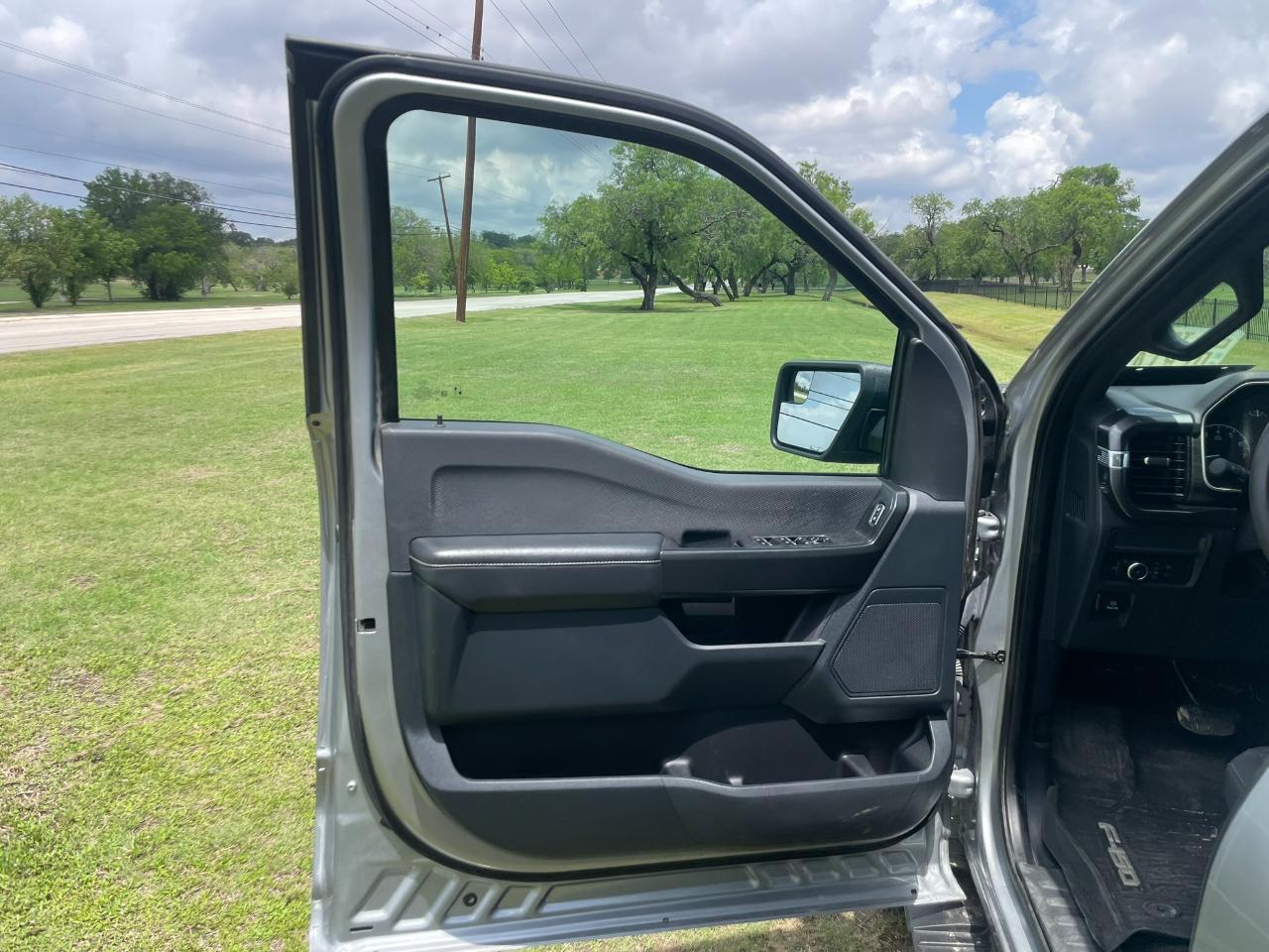 Ford F-150 STX 4WD SuperCrew 5.5' Box 2022