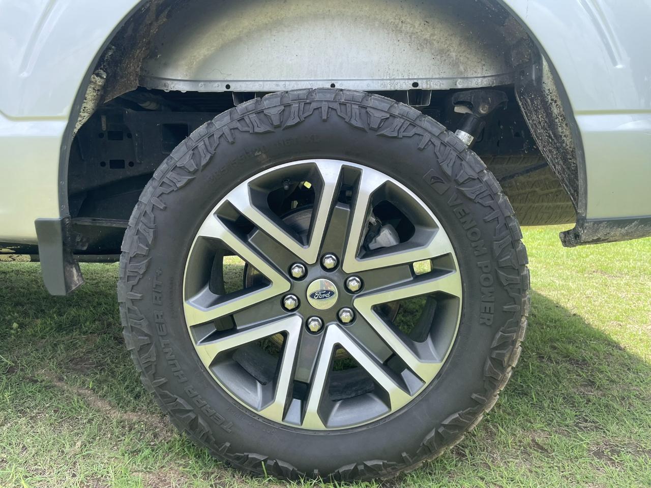 Ford F-150 STX 4WD SuperCrew 5.5' Box 2022