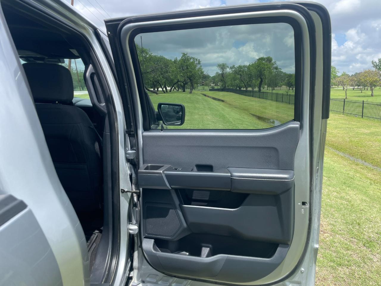 Ford F-150 STX 4WD SuperCrew 5.5' Box 2022