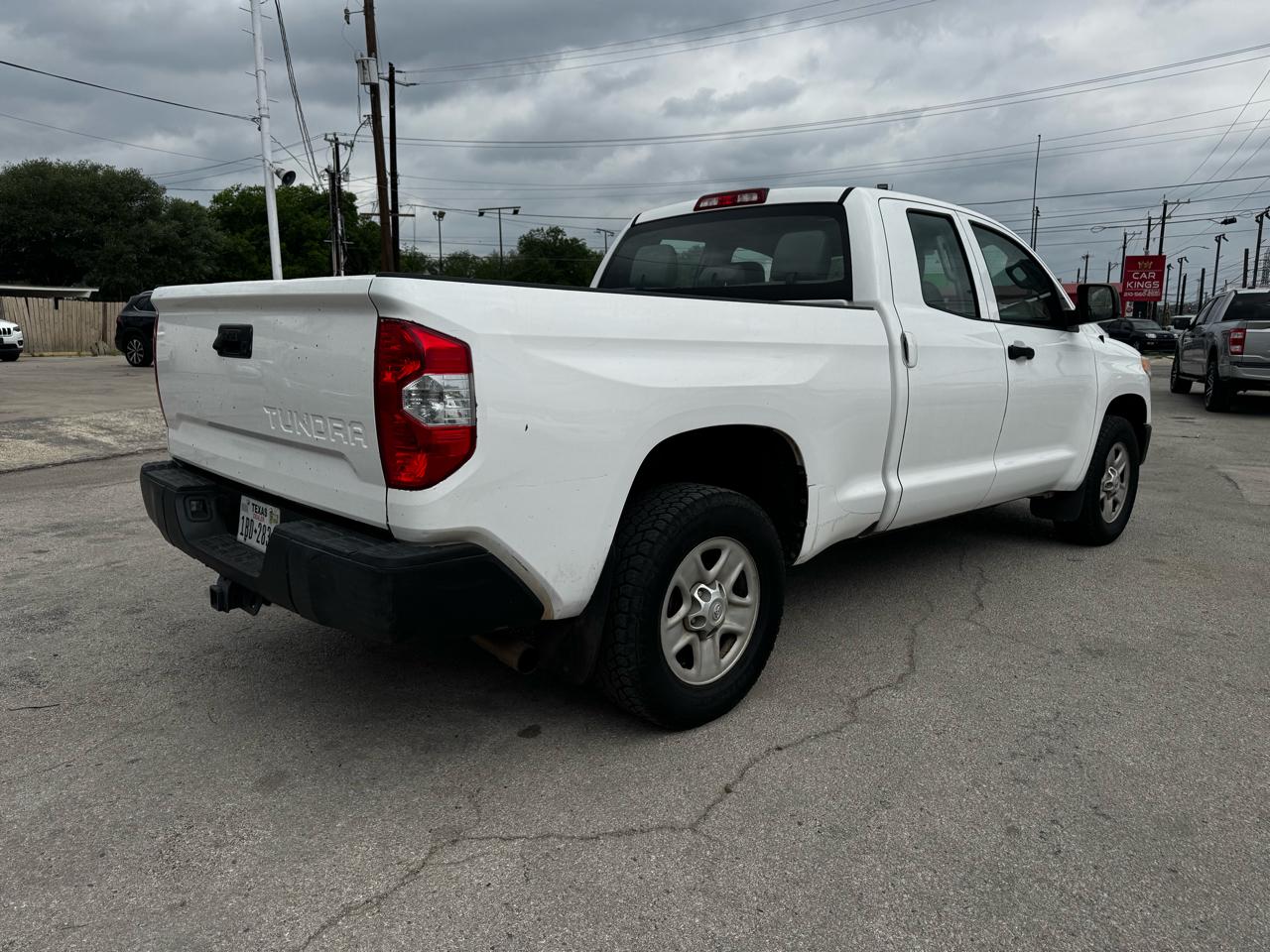 Toyota Tundra  2015