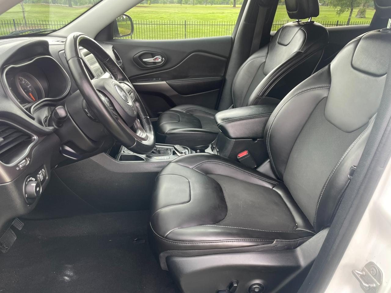 Jeep Cherokee Latitude Plus FWD 2019