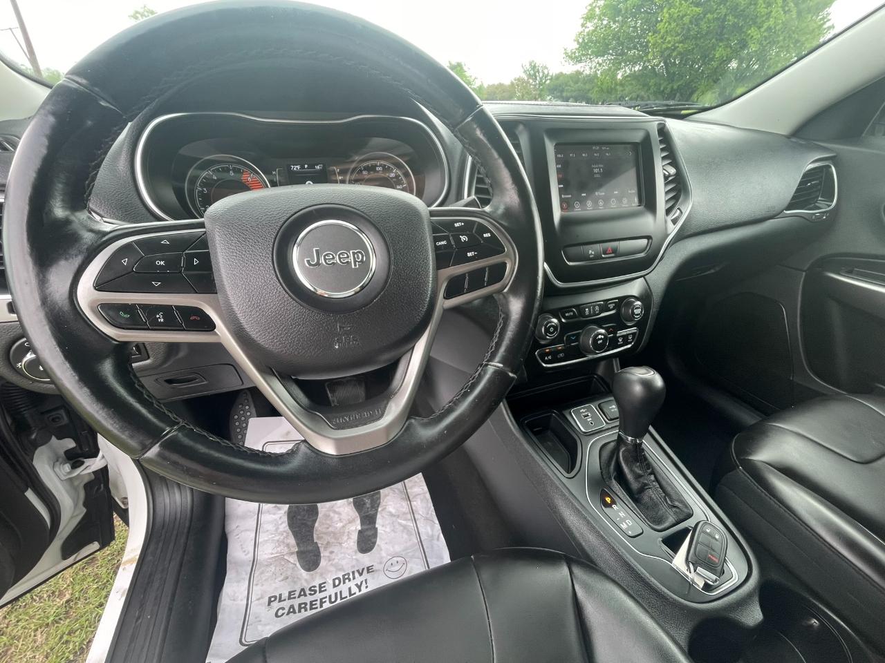 Jeep Cherokee Latitude Plus FWD 2019