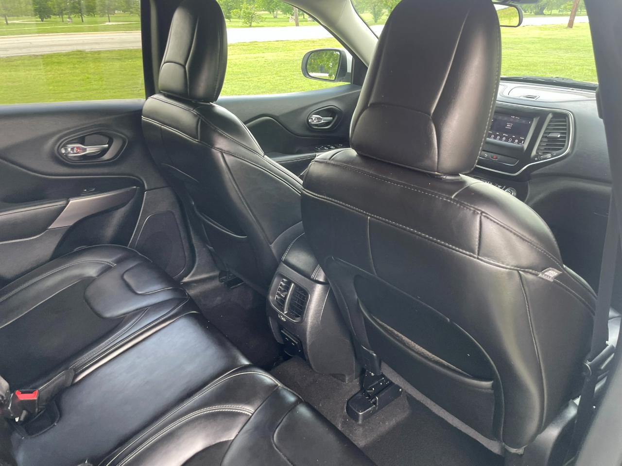 Jeep Cherokee Latitude Plus FWD 2019