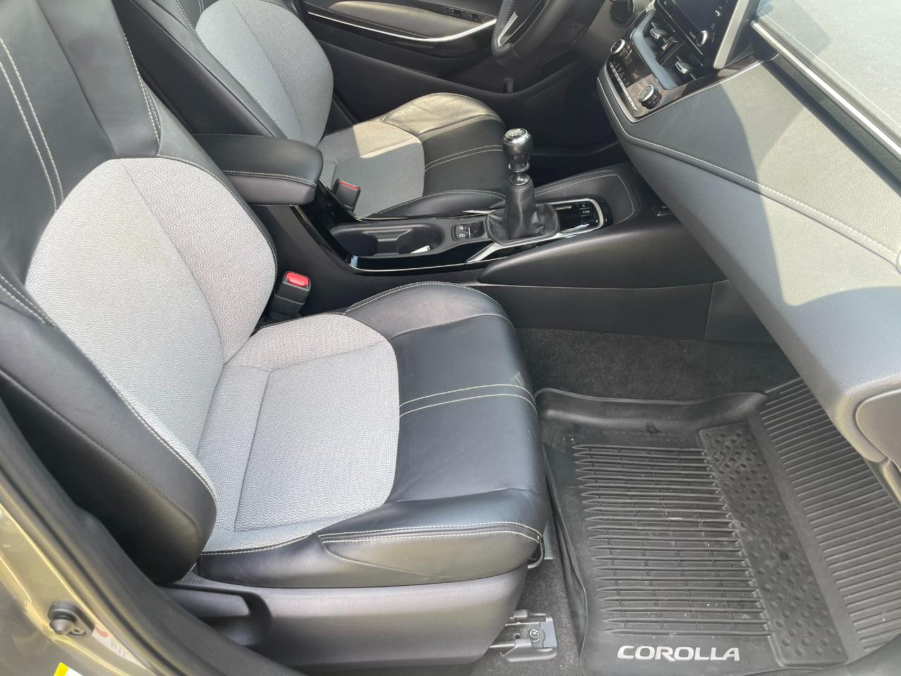 Toyota Corolla XLE CVT 2019