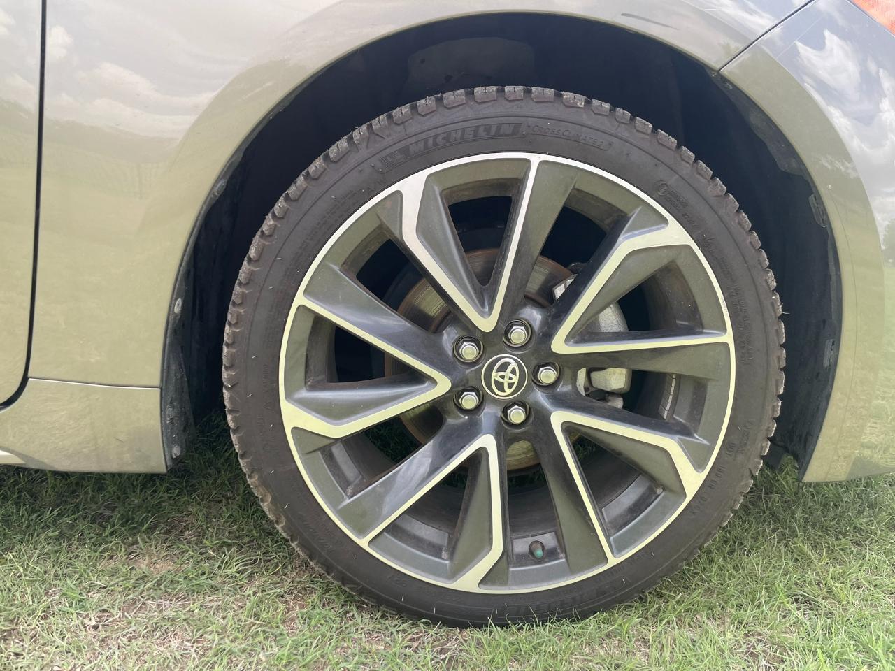 Toyota Corolla XLE CVT 2019