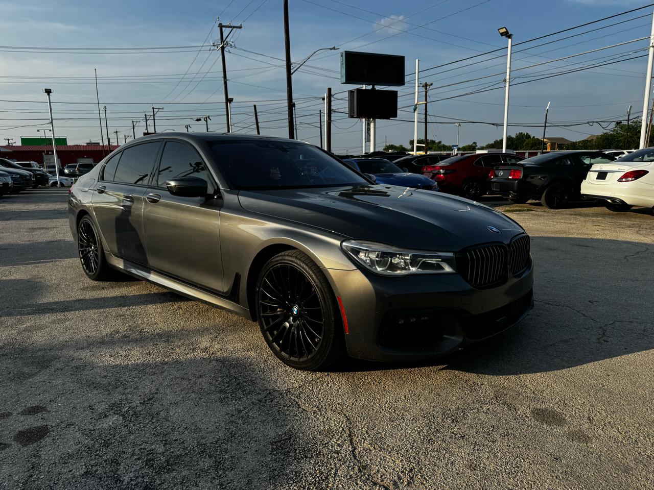 BMW 7-Series 750i xDrive 2018