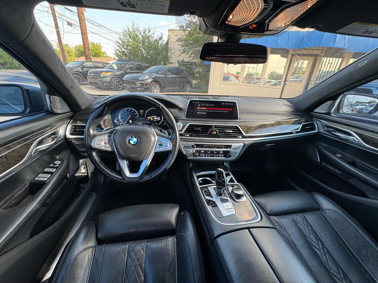 BMW 7-Series 750i xDrive 2018