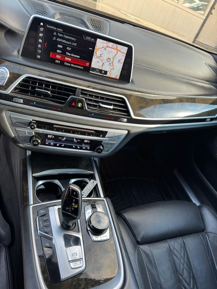 BMW 7-Series 750i xDrive 2018