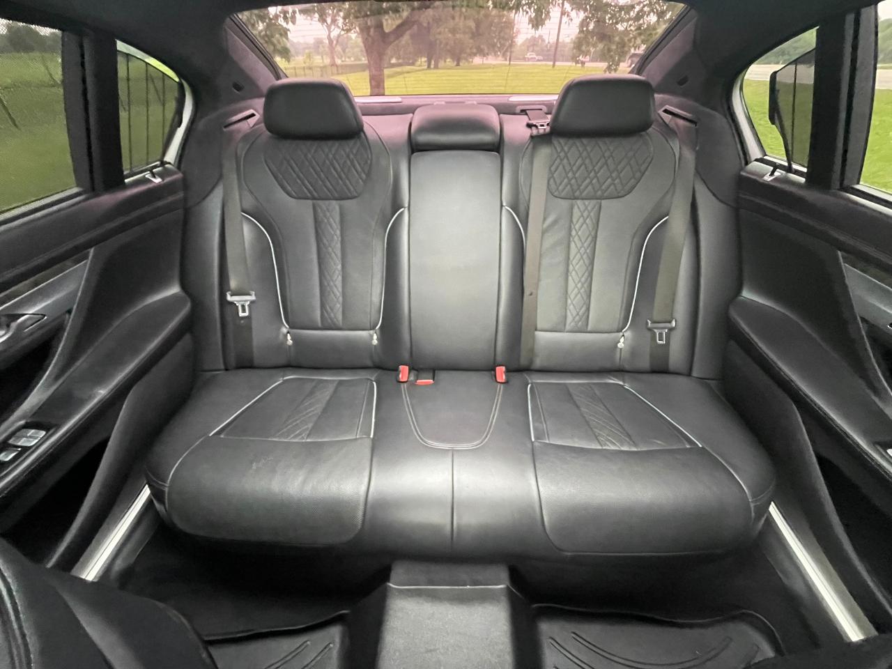 BMW 7-Series 750i xDrive 2018