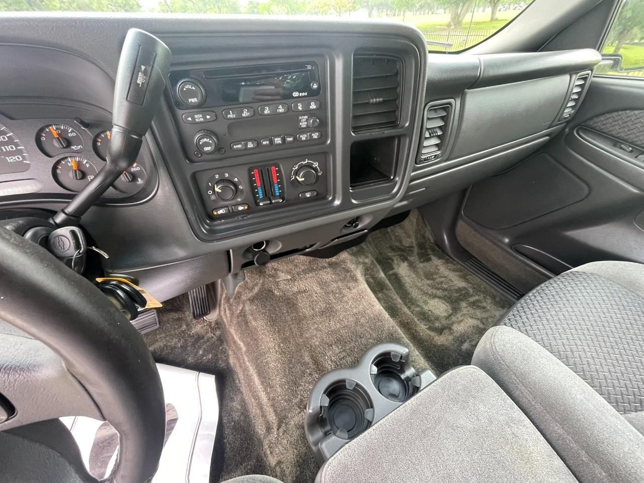 Chevrolet Avalanche 1500 4WD 2003