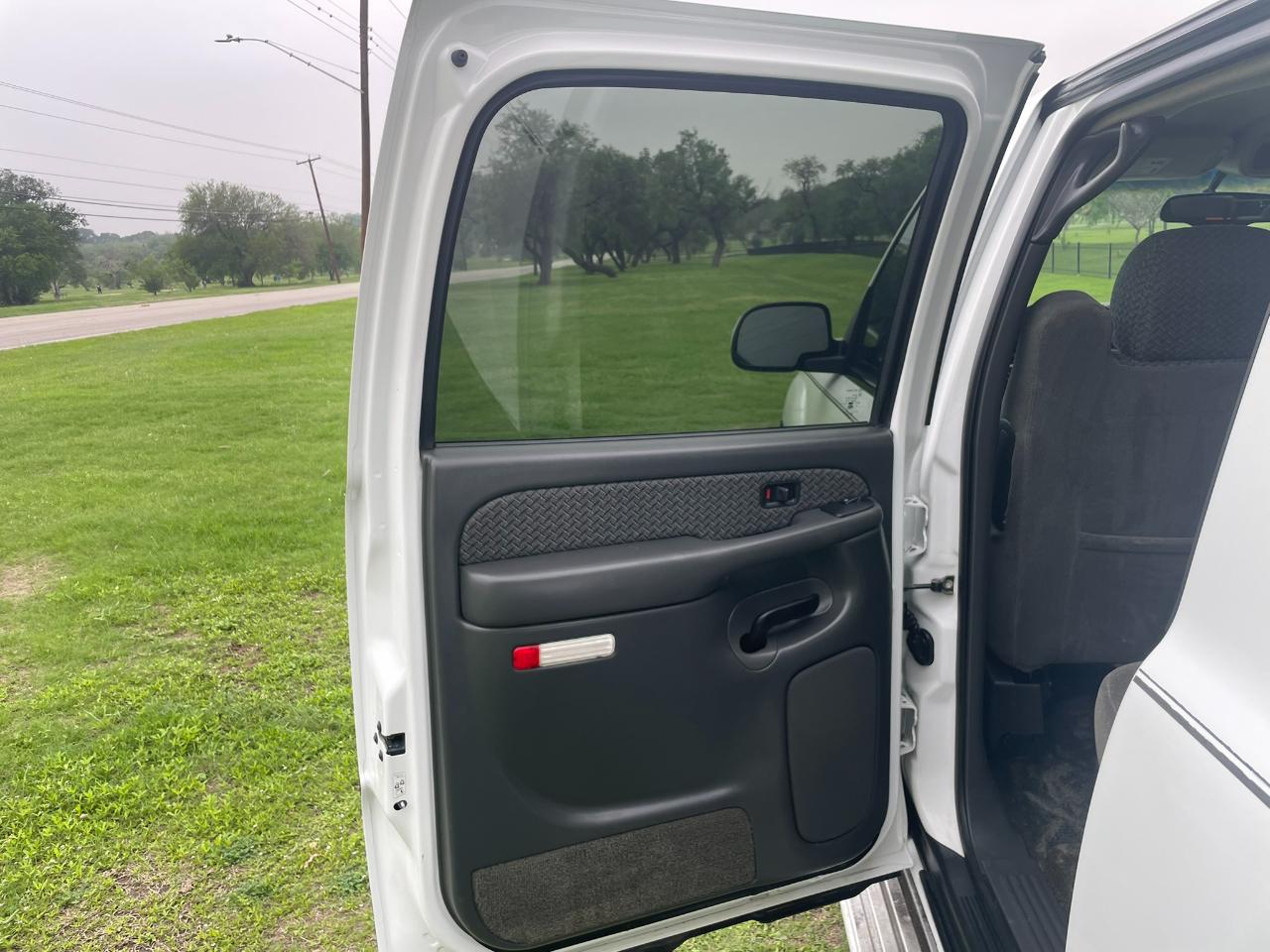 Chevrolet Avalanche 1500 4WD 2003