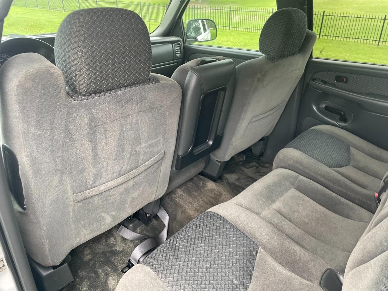 Chevrolet Avalanche 1500 4WD 2003