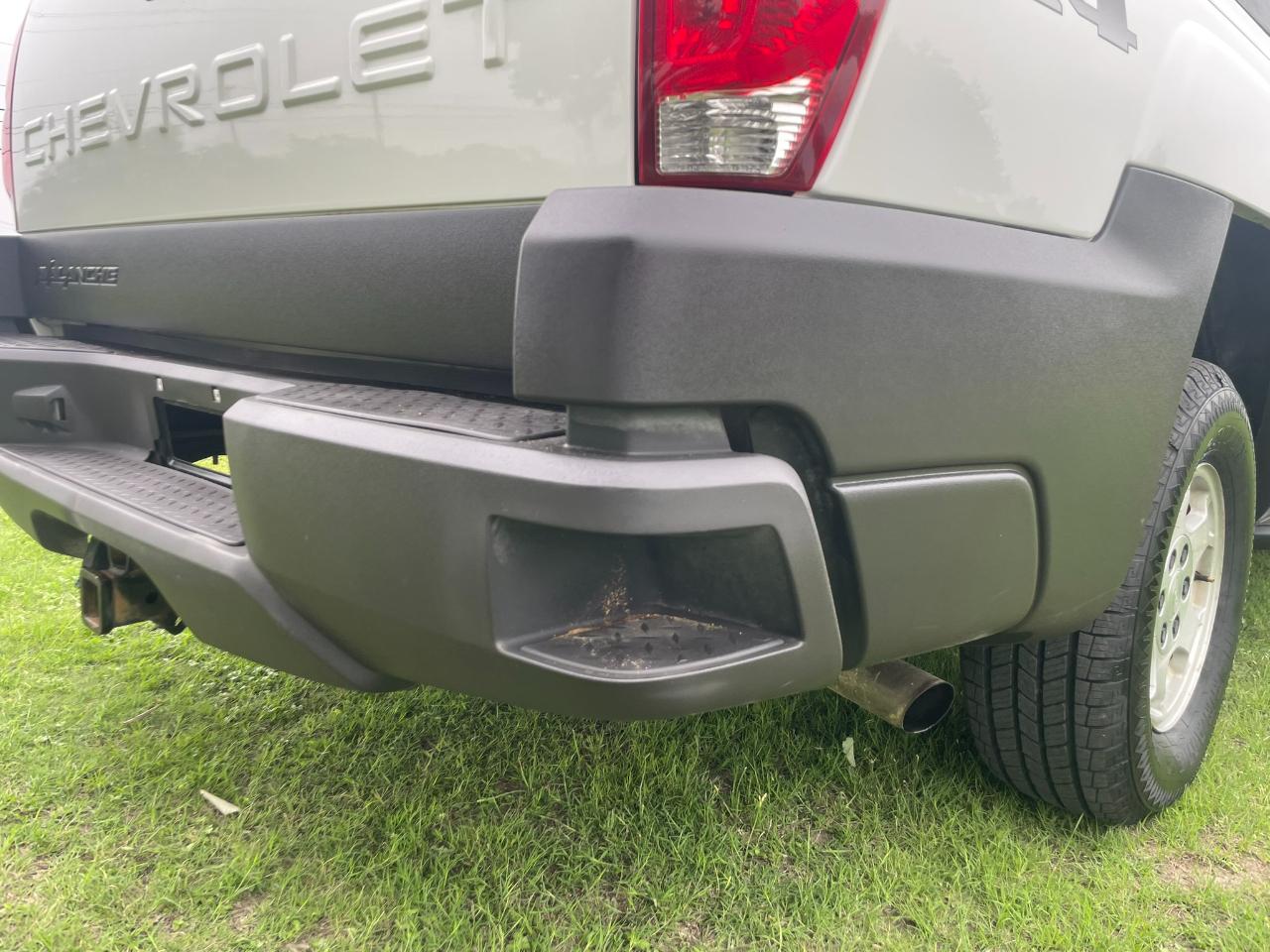 Chevrolet Avalanche 1500 4WD 2003