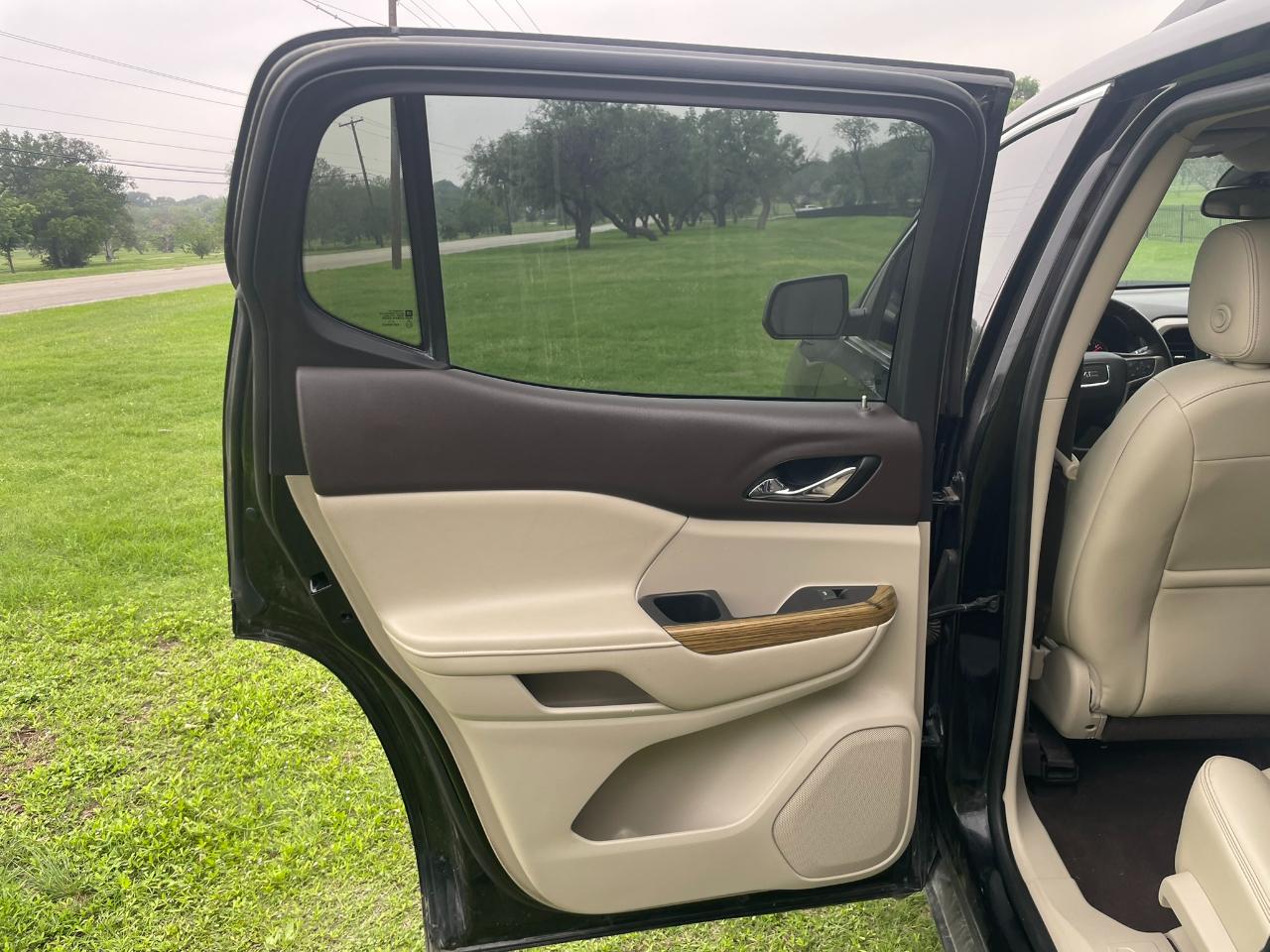 GMC Acadia Denali 2017