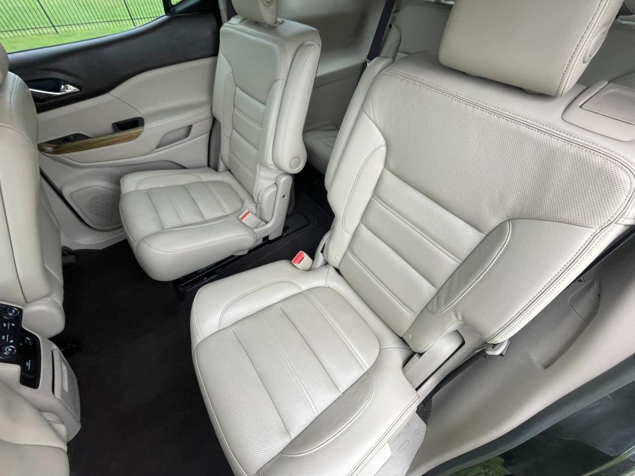 GMC Acadia Denali 2017