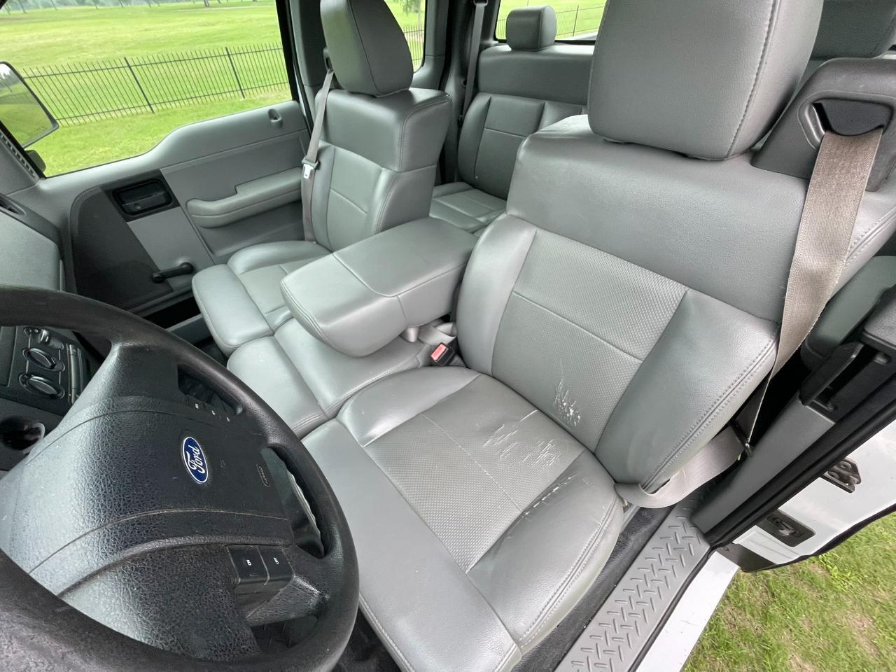 Ford F-150 Lariat SuperCab 2WD 2006