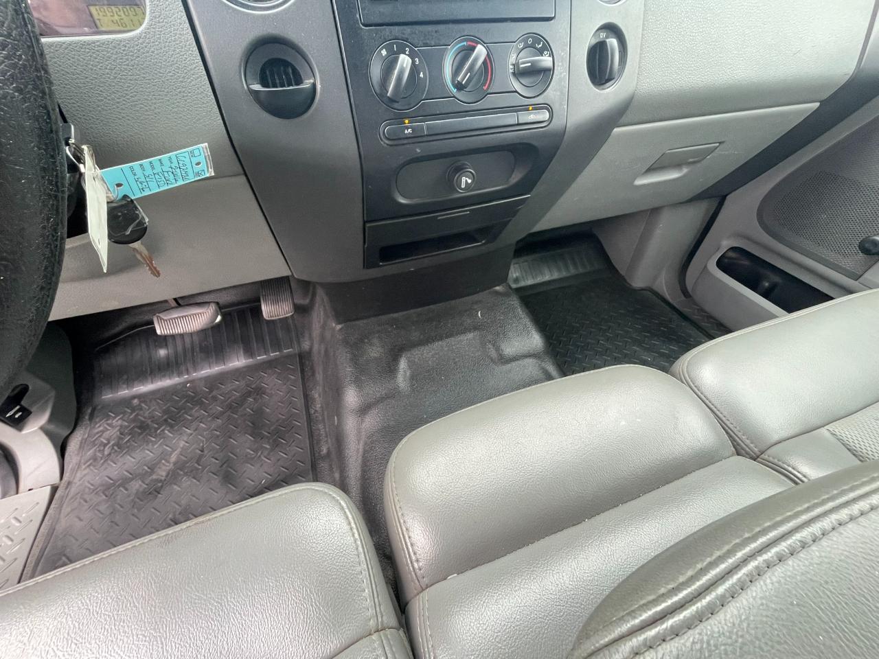 Ford F-150 Lariat SuperCab 2WD 2006