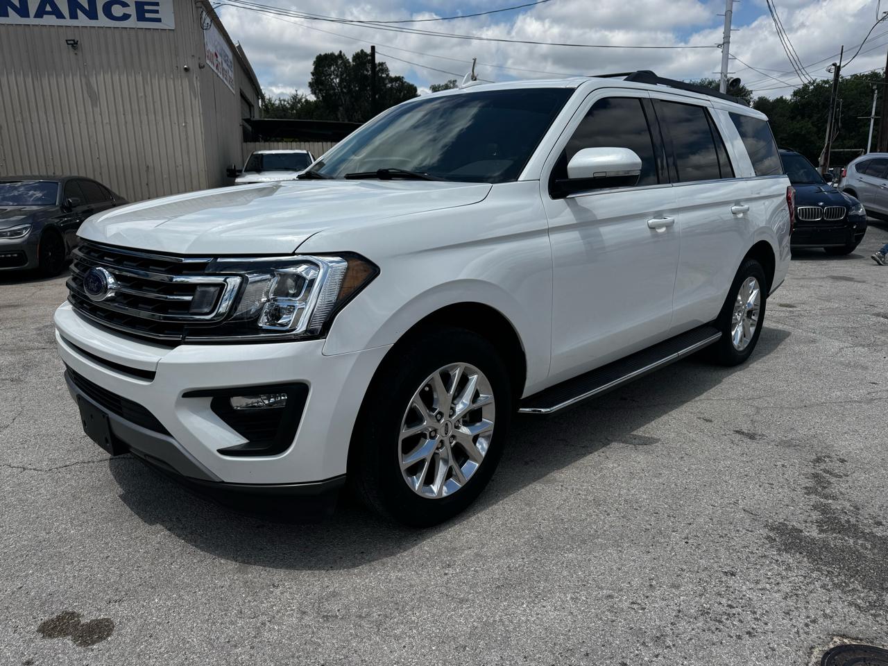 Ford Expedition XLT 2021