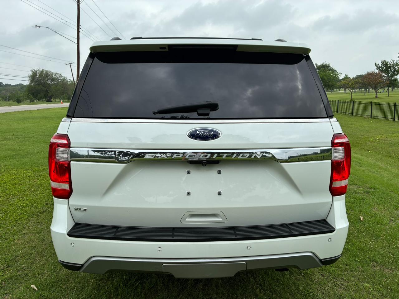 Ford Expedition XLT 2021