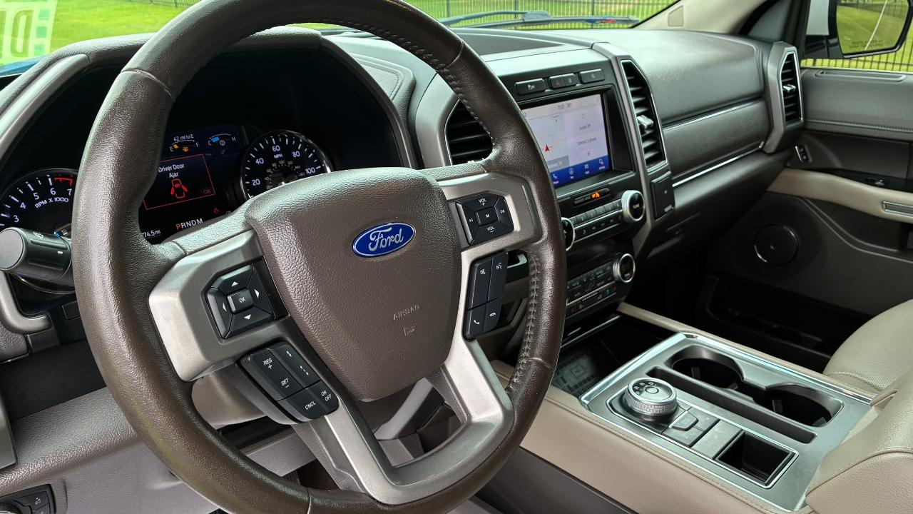 Ford Expedition XLT 2021