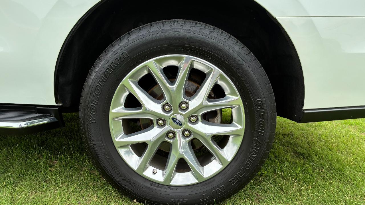 Ford Expedition XLT 2021