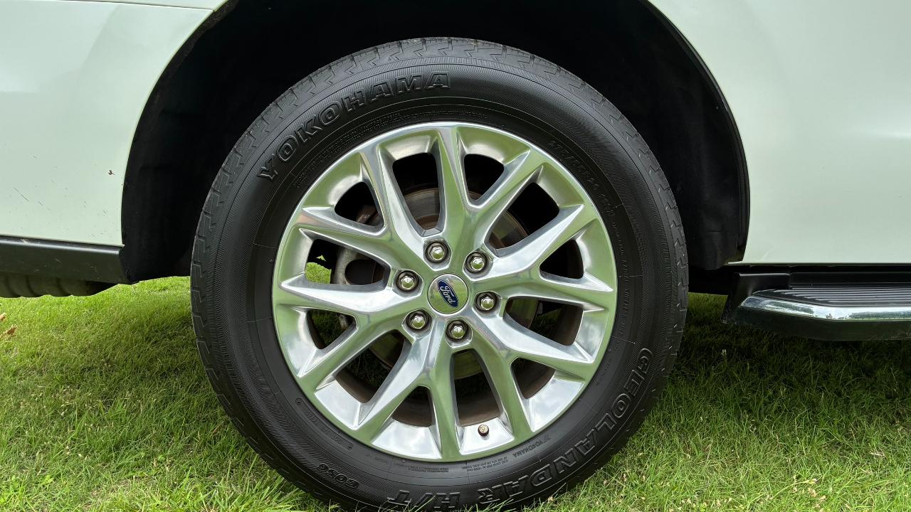 Ford Expedition XLT 2021