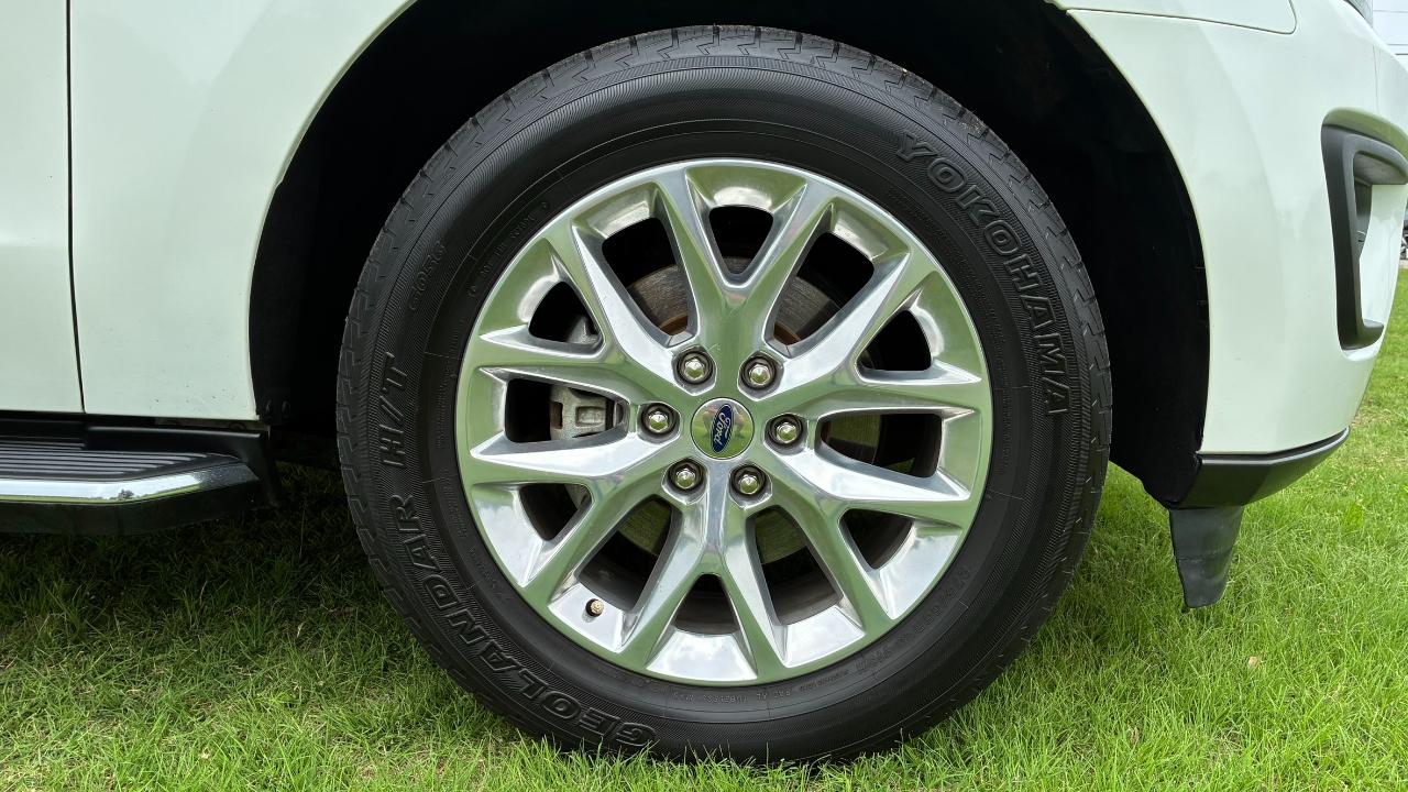 Ford Expedition XLT 2021
